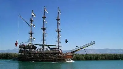 Side Piratenbootstour · 1