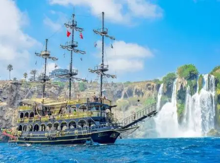 ANTALYA PIRACKA WYCIECZKA ŁODZIĄ