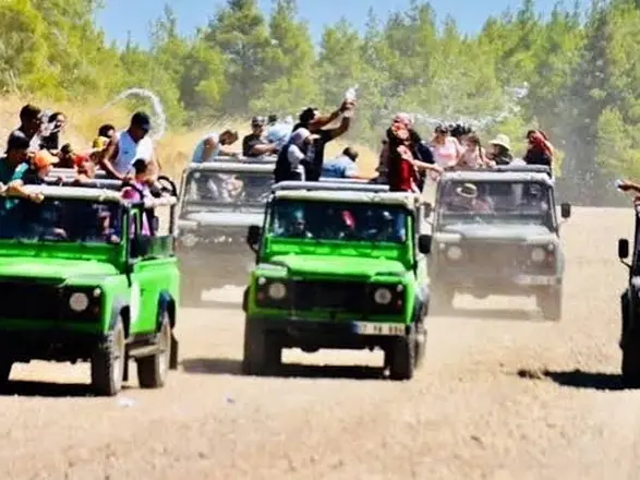 JEEP SAFARI TOUR · 1