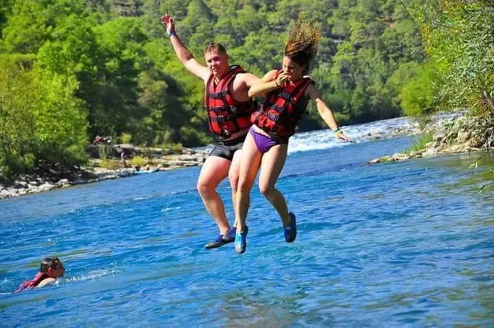 RAFTING-TOUR · 1