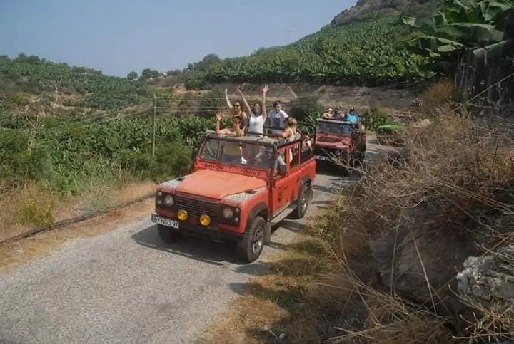 Jeep Safari Dim Fluss · 1