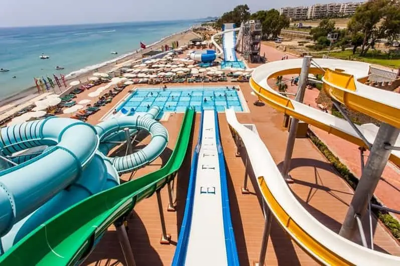 AQUAPARK DELUXE ADVENTURE